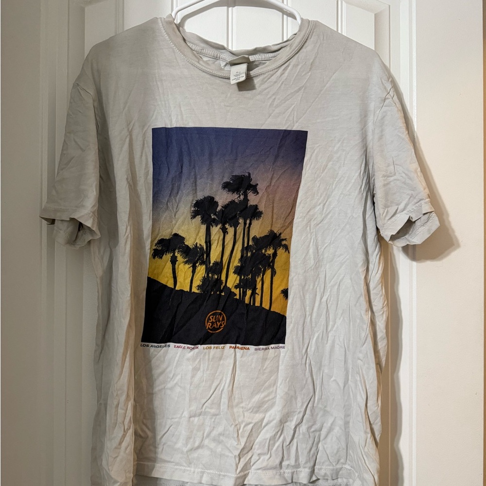 H&M White Short Sleeve Tee with Graphic Print
